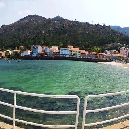 Acogedor ático A Pie De Mar Y Montaña. *