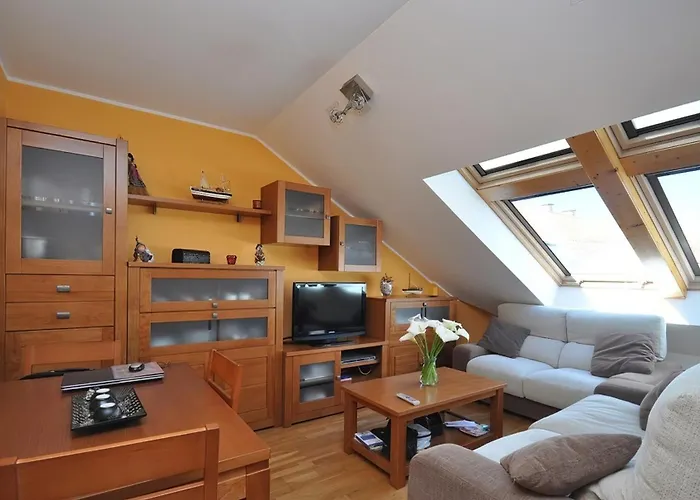 Acogedor Atico A Pie De Mar Y Montana. *