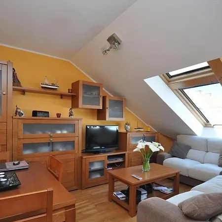 Acogedor Atico A Pie De Mar Y Montana. *